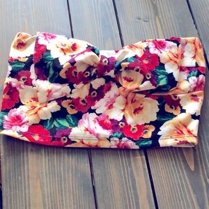 Poetry Floral Crop Top Size Medium